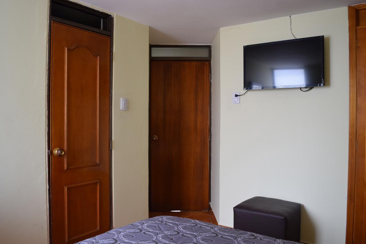 Hotel Reina Isabella อิปิอาเลส ภายนอก รูปภาพ